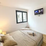 Cc House Gaia Apartman Bicas