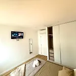 Cc House Gaia Apartman Bicas